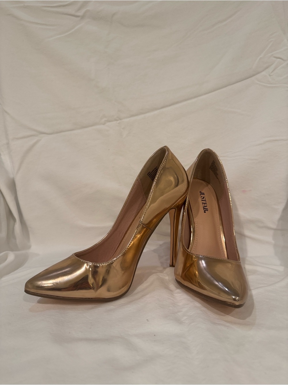 JustFab Metallic Rose Gold Pointed Toe Pumps